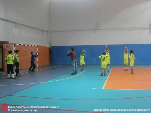 http://khaneelmedarvazeghar.persiangig.com/92-Aks/Aks/Football/92.09.15/1%20%282%29.jpg